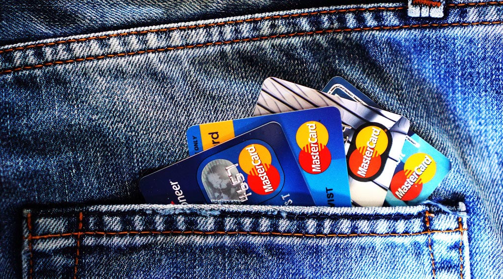 Credit cards pexels.com