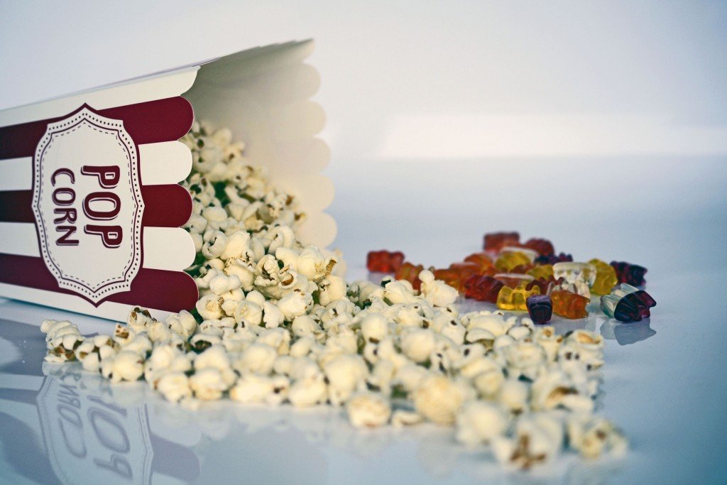 popcorn-cinema-ticket-film-122434
